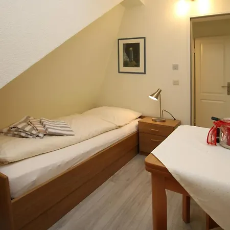 Sandwall 11a_ Whg_ 5 _gaestehaus G *